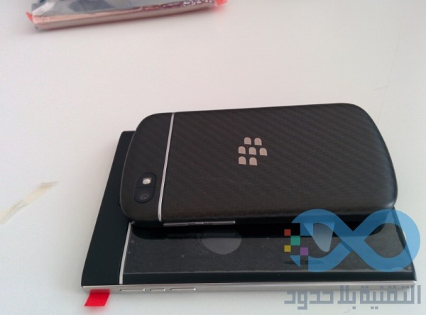 BlackBerryPassport_vs_BlackBerryQ10_002